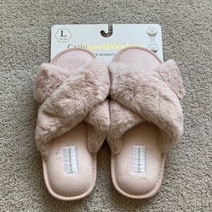 New Catherine Malandrino Women's Pink Faux Fur Slippers size 9/10 L